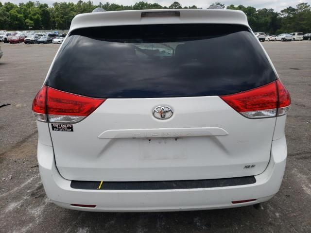 Photo 6 from auction – 2014 TOYOTA SIENNA XLE with VIN 5TDYK3DC6ES472579