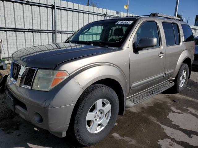 NISSAN PATHFINDER 2005 مع رقم تعريف المركبة 5N1AR18W95C763564 - صورة من المزاد