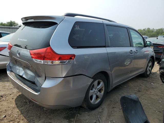Photo 3 from auction – 2011 TOYOTA SIENNA LE with VIN 5TDKK3DC8BS007643