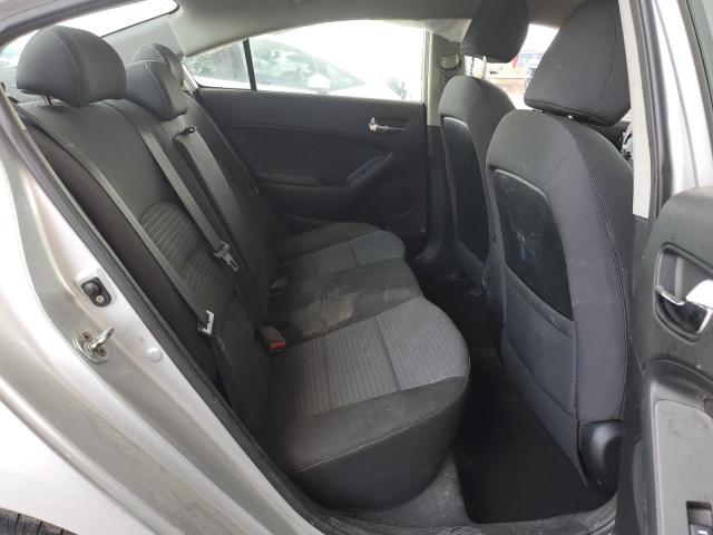 Photo 10 from auction – 2016 KIA FORTE LX with VIN KNAFX4A60G5526591