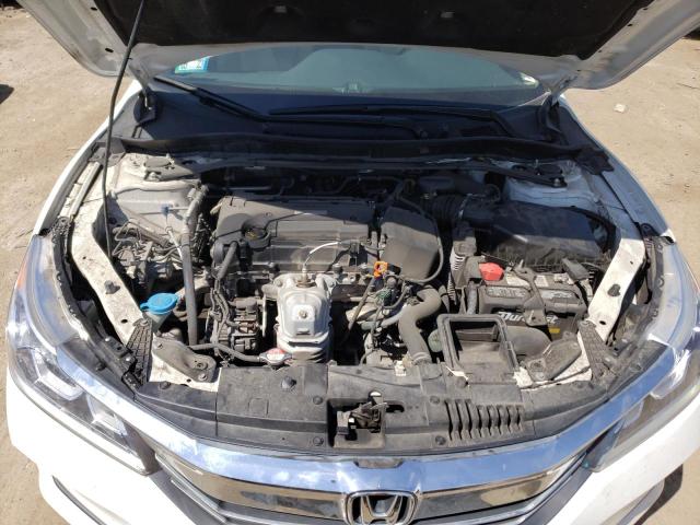 Photo 11 from auction – 2016 HONDA ACCORD EXL with VIN 1HGCR2F87GA036611