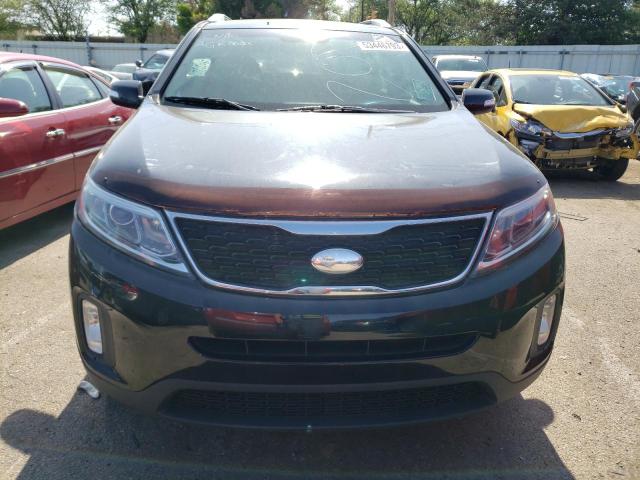 Photo 5 from auction – 2015 KIA SORENTO LX with VIN 5XYKTDA60FG557035