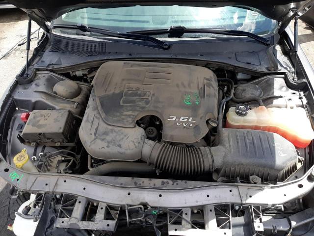 Photo 11 from auction – 2017 CHRYSLER 300 LIMITE with VIN 2C3CCAAG3HH544283