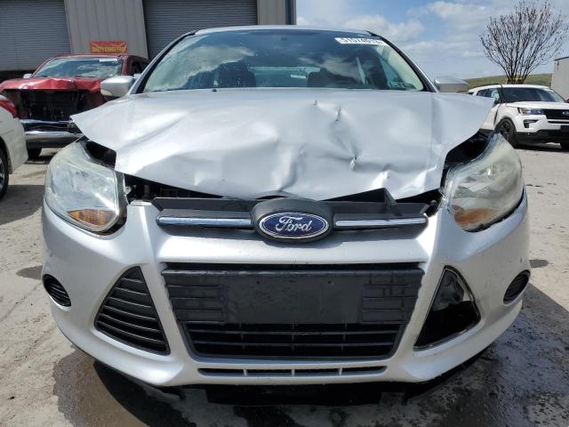 Zdjęcie 5 z aukcji – 2014 FORD FOCUS SE z VIN 1FADP3K21EL332229