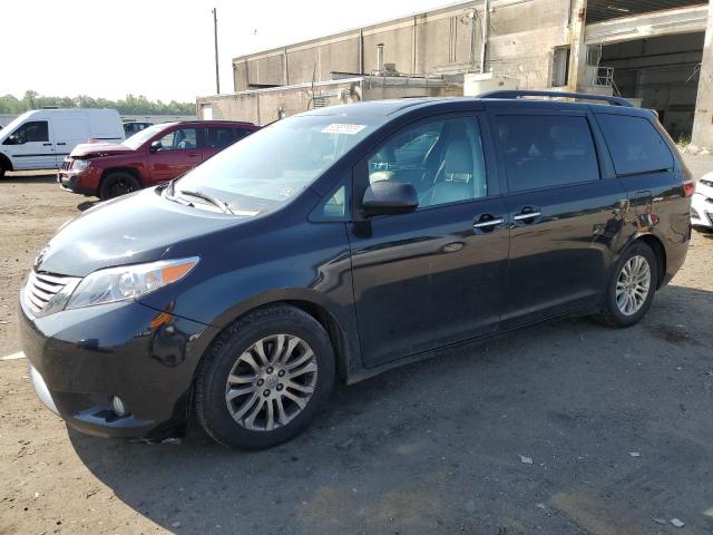 TOYOTA SIENNA XLE 2016 with VIN 5TDYK3DC1GS705139 - Photo from auction