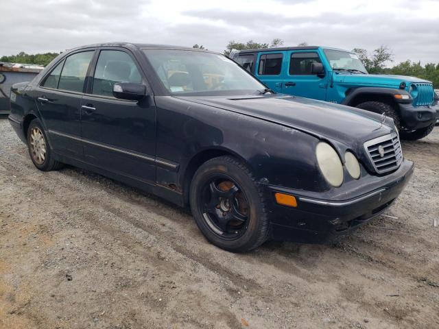 Photo 4 from auction – 2000 MERCEDES-BENZ E 320 4MAT with VIN WDBJF82G3YX029022