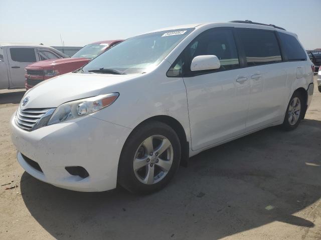 TOYOTA SIENNA LE 2017 with VIN 5TDKZ3DC2HS896007 - Photo from auction