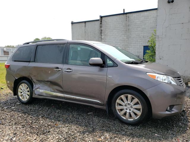 Photo 4 from auction – 2016 TOYOTA SIENNA XLE with VIN 5TDDK3DC1GS131771