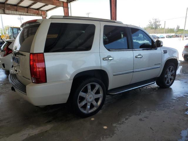 Photo 3 from auction – 2010 CADILLAC ESCALADE L with VIN 1GYUKBEF1AR157614