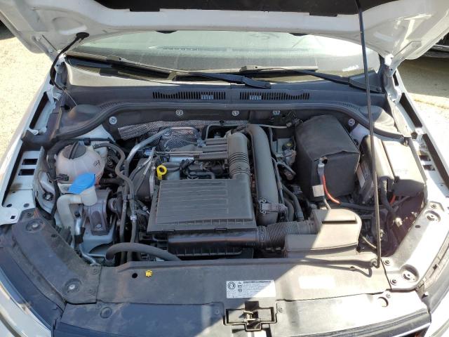 Photo 11 from auction – 2017 VOLKSWAGEN JETTA S with VIN 3VW2B7AJ5HM295007