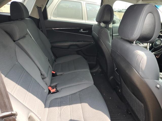 Photo 11 from auction – 2016 KIA SORENTO LX with VIN 5XYPGDA58GG080891