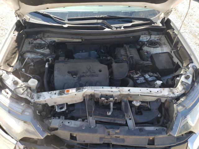 Photo 12 from auction – 2017 MITSUBISHI OUTLANDER with VIN JA4AZ3A35HZ046011