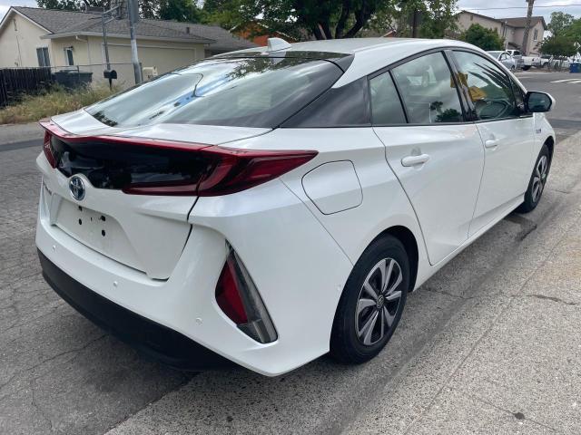 Photo 4 from auction – 2017 TOYOTA PRIUS PRIM with VIN JTDKARFP2H3056272