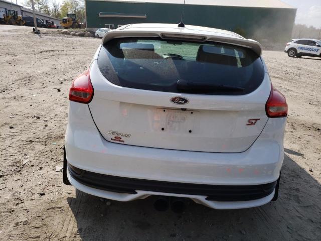 صورة رقم 6 من المزاد - 2017 FORD FOCUS ST مع VIN 1FADP3L97HL218204