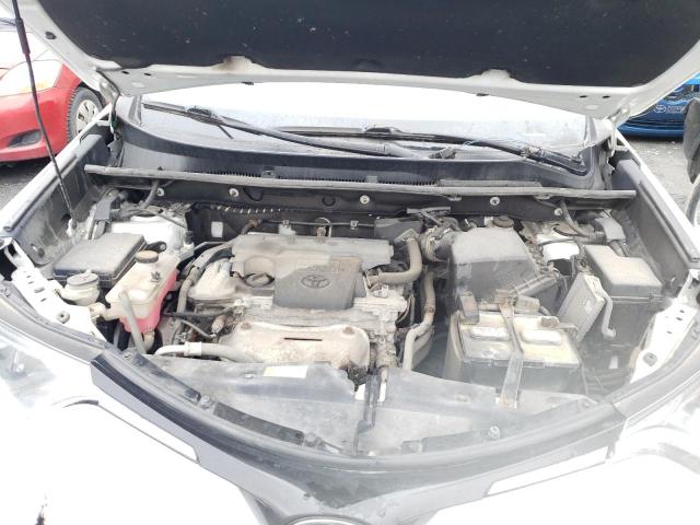 Photo 12 from auction – 2017 TOYOTA RAV4 LE with VIN 2T3BFREV5HW545716