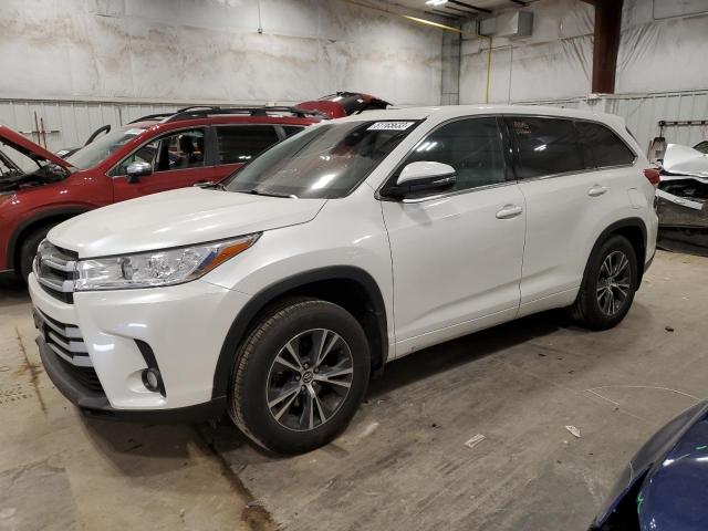 TOYOTA HIGHLANDER 2017 with VIN 5TDBZRFHXHS421829 - Photo from auction
