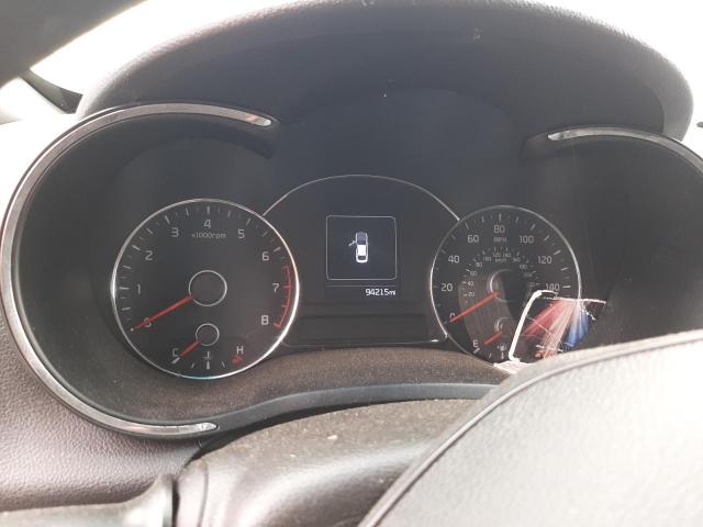 Photo 9 from auction – 2018 KIA FORTE LX with VIN 3KPFL4A71JE166914