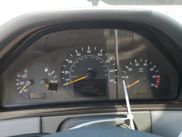 Photo 9 from auction – 2000 MERCEDES-BENZ E 320 with VIN WDBJH65J8YA976503