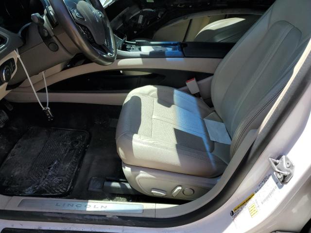 Photo 7 from auction – 2016 LINCOLN MKZ with VIN 3LN6L2J91GR612434