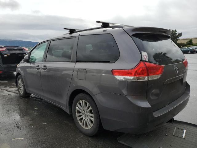 Photo 2 from auction – 2012 TOYOTA SIENNA XLE with VIN 5TDYK3DC1CS230893