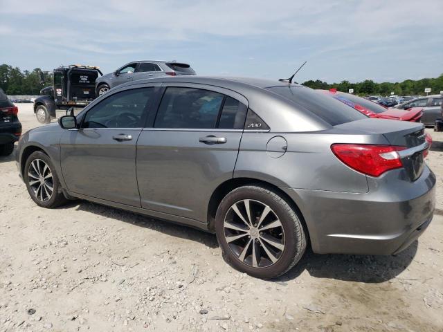 Photo 2 from auction – 2013 CHRYSLER 200 with VIN 1C3CCBBB5DN584570