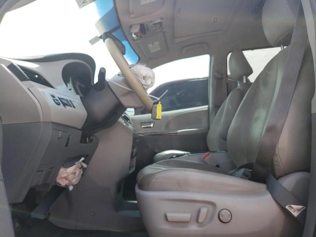 Photo 7 from auction – 2014 TOYOTA SIENNA XLE with VIN 5TDYK3DC0ES483559