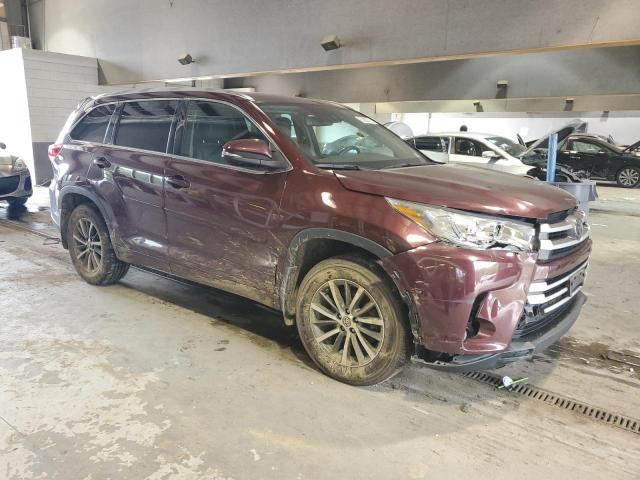 Photo 4 from auction – 2017 TOYOTA HIGHLANDER with VIN 5TDJZRFH1HS475354