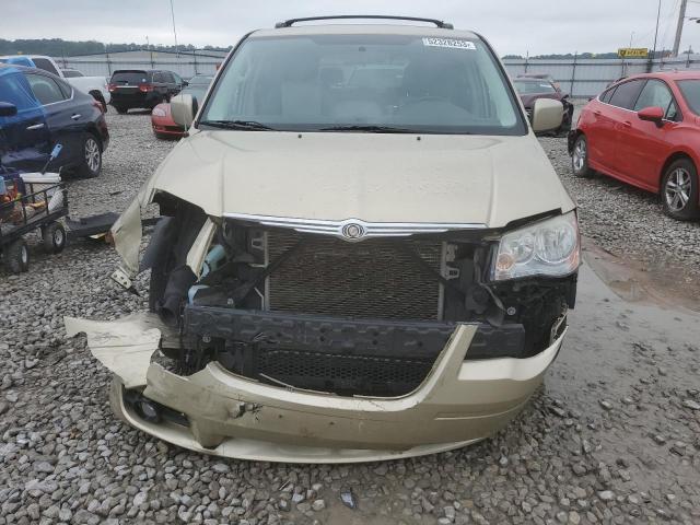 Photo 5 from auction – 2010 CHRYSLER TOWN & COU with VIN 2A4RR8DX8AR496203