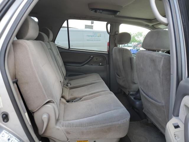 Photo 11 from auction – 2002 TOYOTA SEQUOIA with VIN 5TDBT44A82S075166