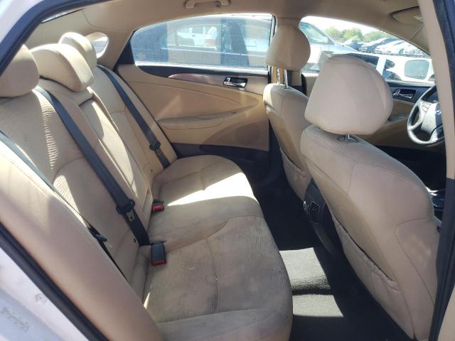 Photo 10 from auction – 2013 HYUNDAI SONATA HYB with VIN KMHEC4A45DA075939