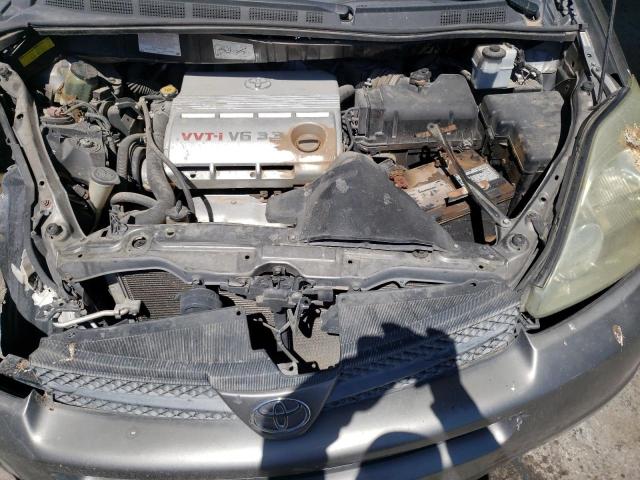 Photo 12 from auction – 2004 TOYOTA SIENNA XLE with VIN 5TDZA22C04S219213