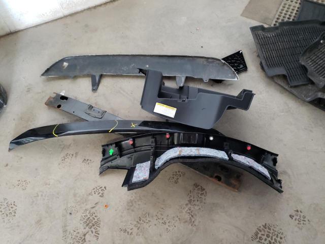 Photo 13 from auction – 2017 TOYOTA RAV4 LIMIT with VIN 2T3DFREV0HW566479