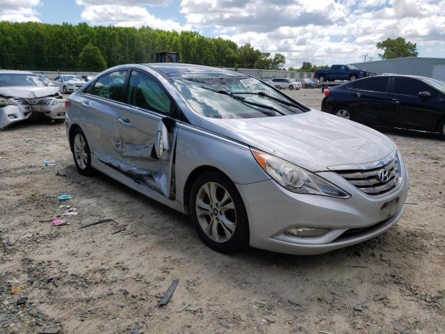Photo 4 from auction – 2013 HYUNDAI SONATA SE with VIN 5NPEC4AC2DH596573