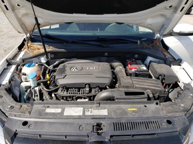 Photo 11 from auction – 2014 VOLKSWAGEN PASSAT S with VIN 1VWAT7A33EC108516