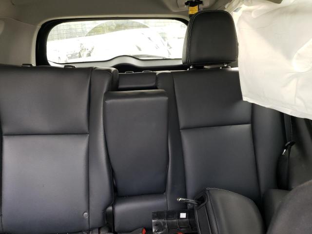 Photo 10 from auction – 2016 TOYOTA RAV4 LIMIT with VIN 2T3DFREV8GW438019