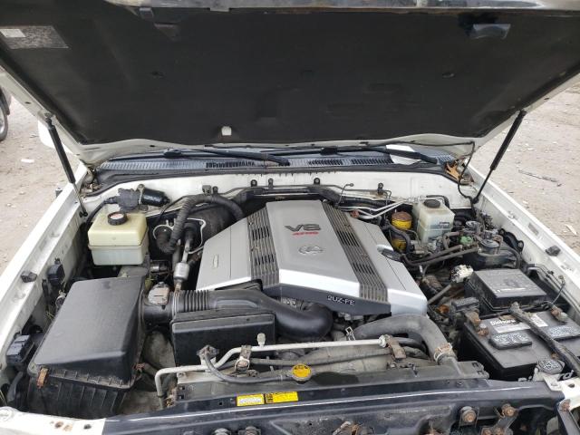 Photo 12 from auction – 2002 LEXUS LX 470 with VIN JTJHT00W023517750