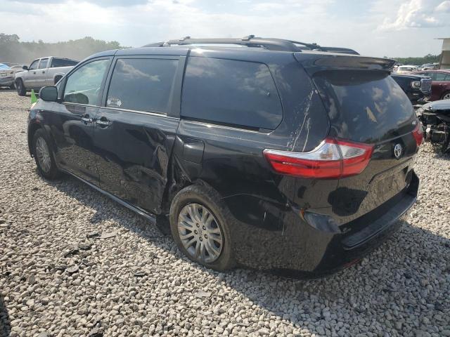 Photo 2 from auction – 2017 TOYOTA SIENNA XLE with VIN 5TDYZ3DC4HS803577