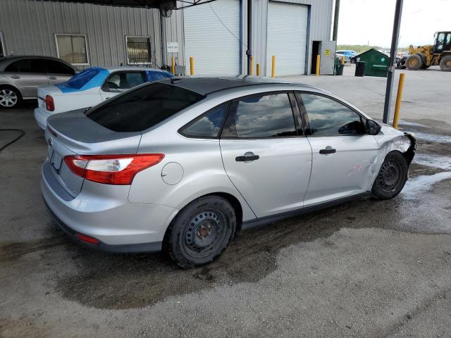 Photo 3 from auction – 2013 FORD FOCUS S with VIN 1FADP3E21DL317451