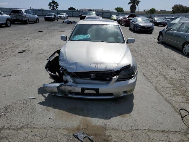Photo 5 from auction – 2004 LEXUS IS 300 with VIN JTHBD192940091216