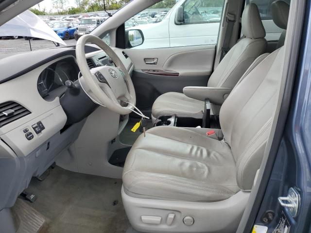 Photo 7 from auction – 2013 TOYOTA SIENNA XLE with VIN 5TDYK3DC6DS348312