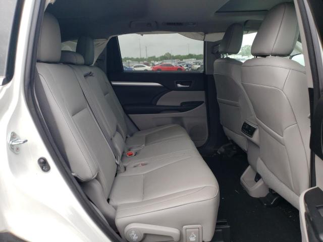 Photo 11 from auction – 2017 TOYOTA HIGHLANDER with VIN 5TDJZRFH1HS428244