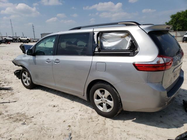 Photo 2 from auction – 2017 TOYOTA SIENNA LE with VIN 5TDKZ3DC5HS864670