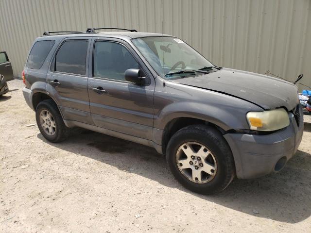 Photo 4 from auction – 2005 FORD ESCAPE with VIN 1FMCU03175DA07027