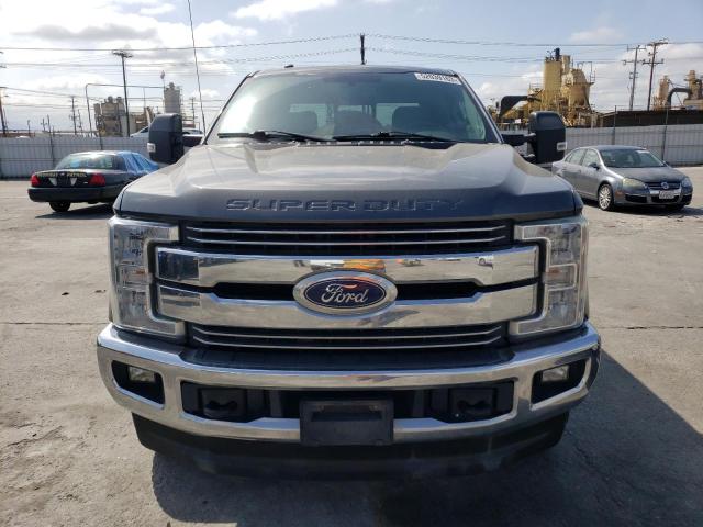 Photo 5 from auction – 2017 FORD F350 SUPER with VIN 1FT8W3BT0HEB92397