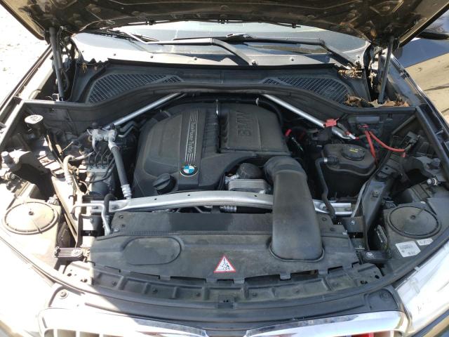 Photo 12 from auction – 2015 BMW X5 XDRIVE3 with VIN 5UXKR0C57F0P02071