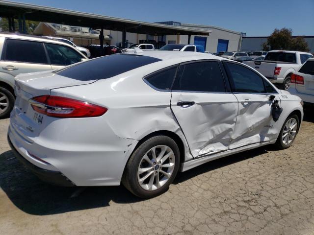 Photo 3 from auction – 2019 FORD FUSION with VIN 3FA6P0LU9KR104371