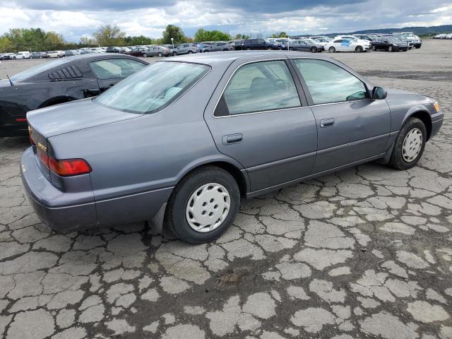 Photo 3 from auction – 1997 TOYOTA CAMRY with VIN 4T1BG22KXVU032772