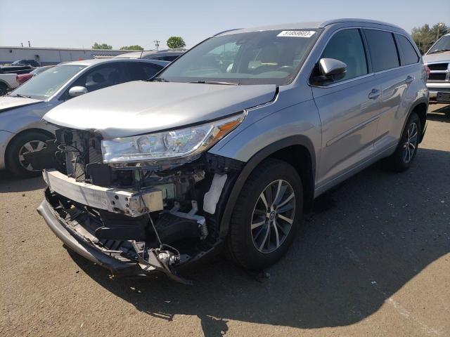TOYOTA HIGHLANDER 2017 with VIN 5TDJZRFH6HS391269 - Photo from auction