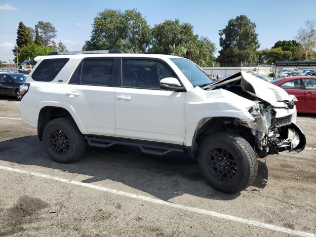 Photo 4 from auction – 2019 TOYOTA 4RUNNER SR with VIN JTEBU5JR4K5709331