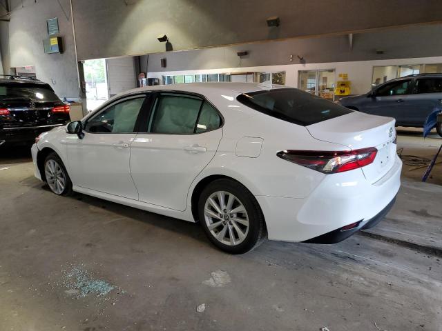 Photo 2 from auction – 2022 TOYOTA CAMRY LE with VIN 4T1C11AK2NU682844